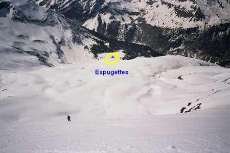 Espugettes desde lo alto del cordal